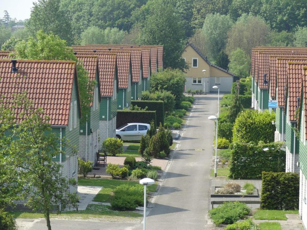 Nice holiday home with sauna on a holiday park, 200m from the beach photo 2