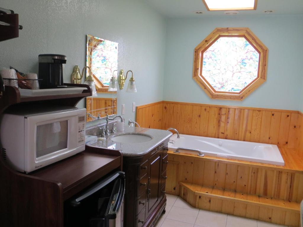 Coast Inn and Spa photo 3