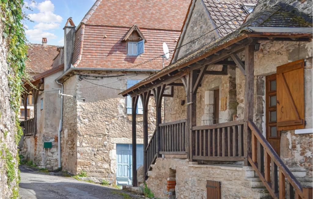 Awesome Home In Marcilhac Sur Cl With 3 Bedrooms And Wifi