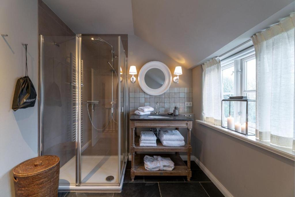 von-Deska-Countryhouses-Reeder-Fluegel photo 2