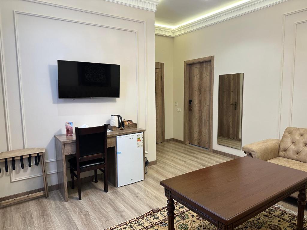 Rayyan Hotel Samarkand - Tap to explore photos