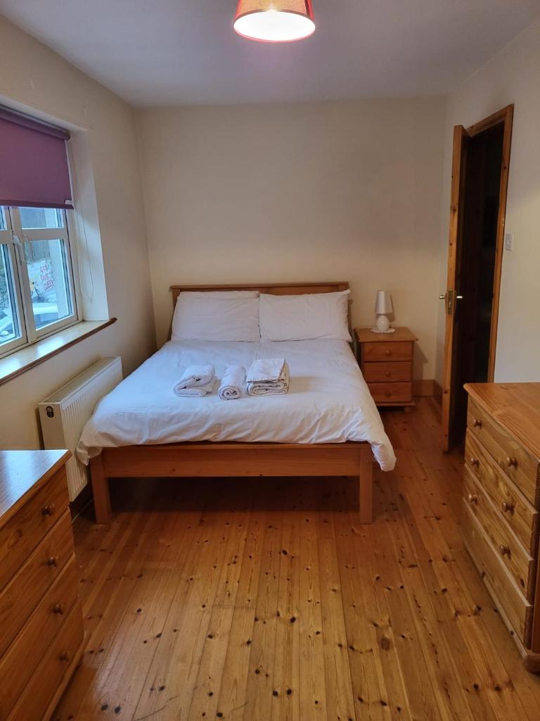 Townhouse 2 Barrow Lane photo 3