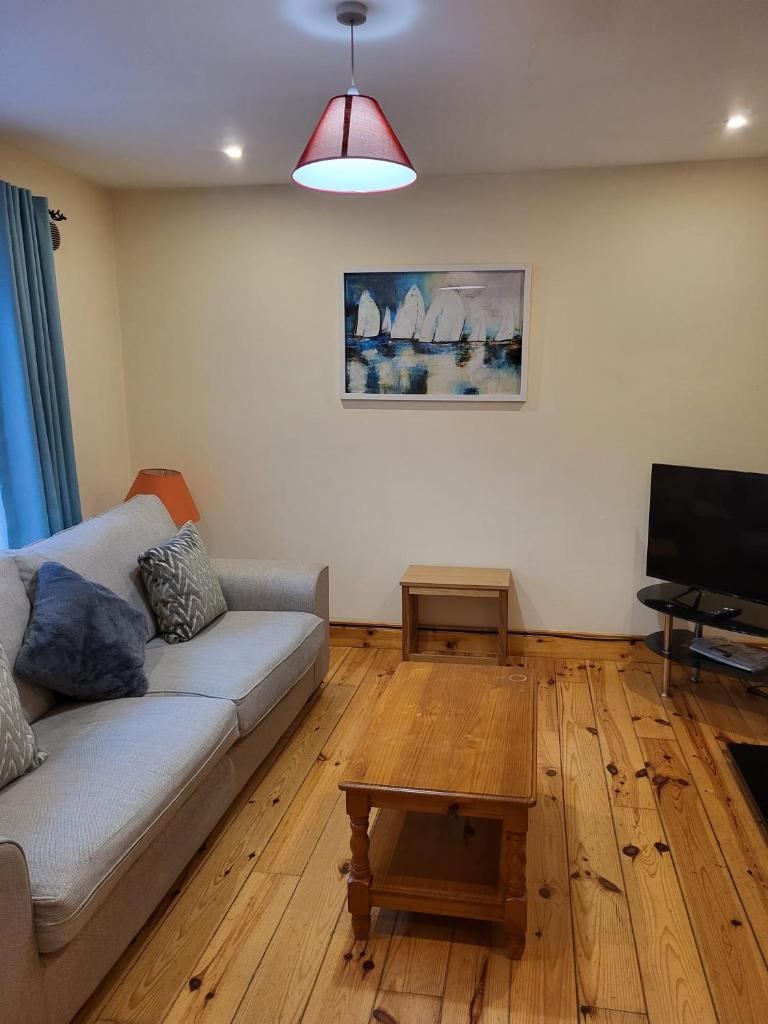 Townhouse 2 Barrow Lane photo 2