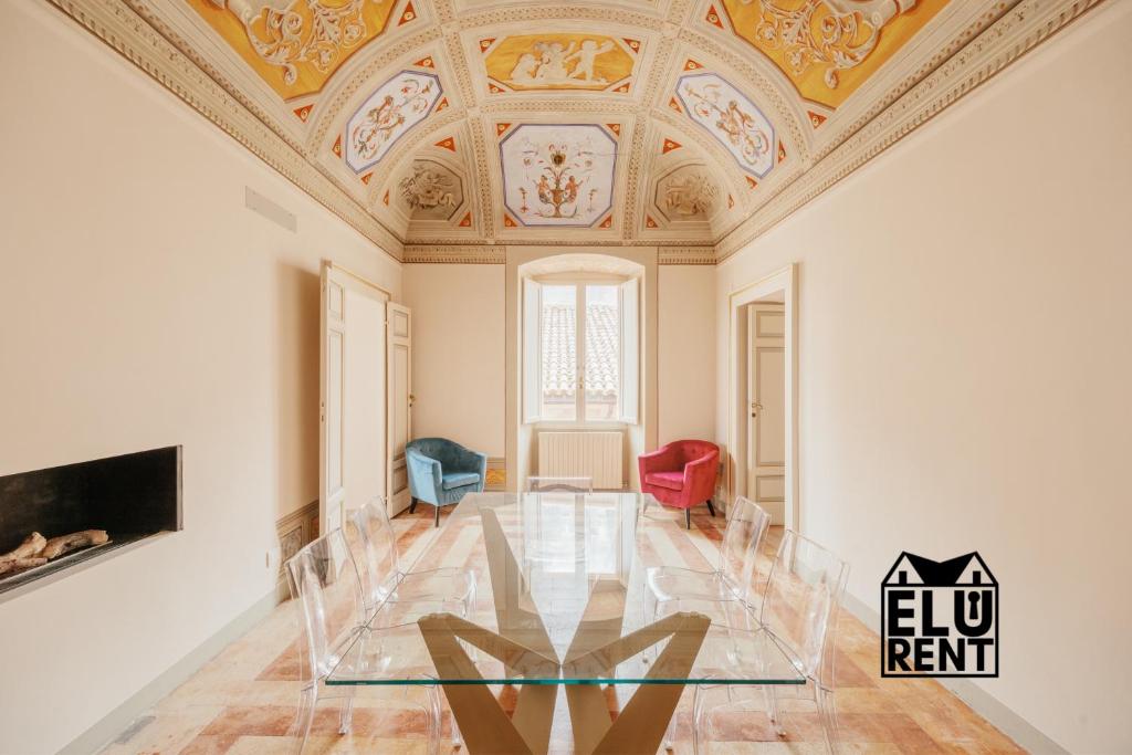 5 stelle in centro con colazione inclusa e self check-in