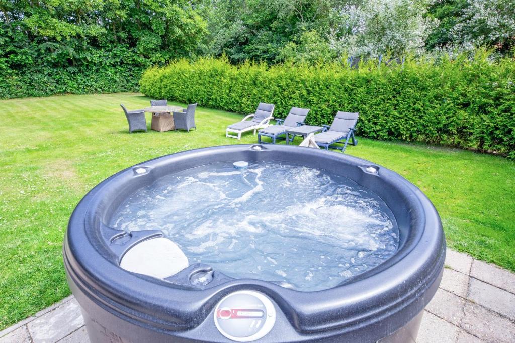 The island life texel met jacuzzi photo 4