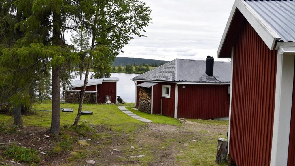 Lakeside cottage in Lapland with great view photo 2