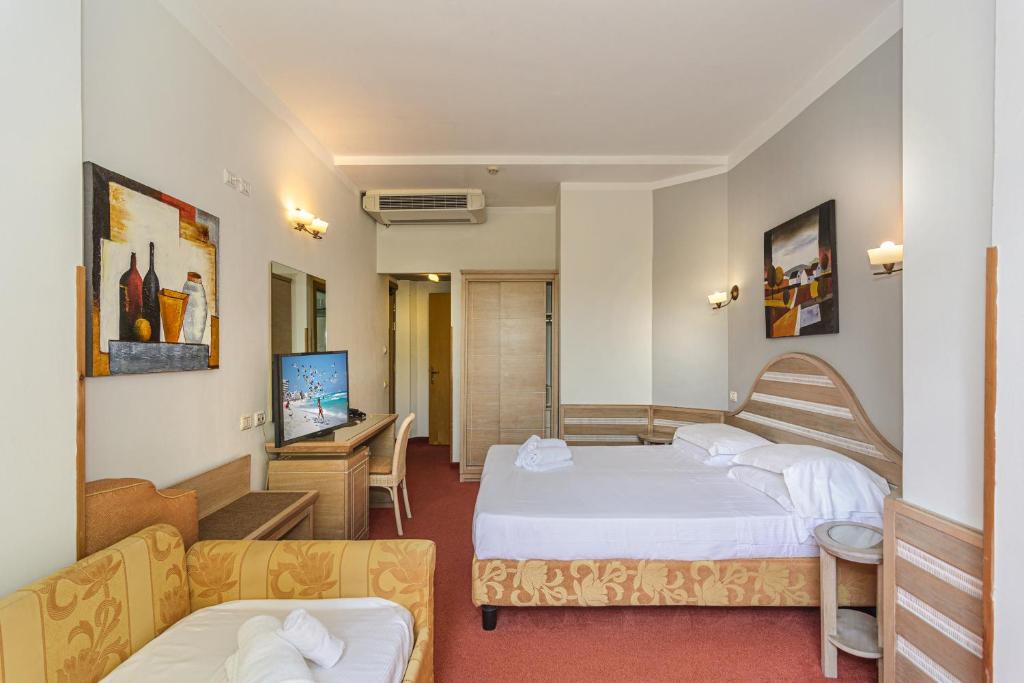 Hotel Nedy photo 2