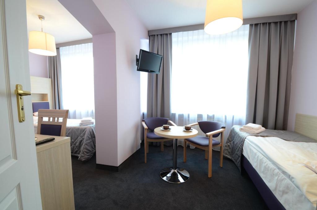Трехместный (Стандартный трехместный номер), Hotel PZMot