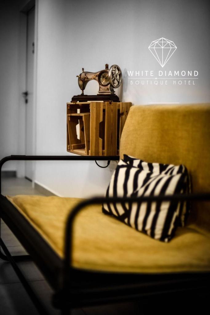 White Diamond photo 1