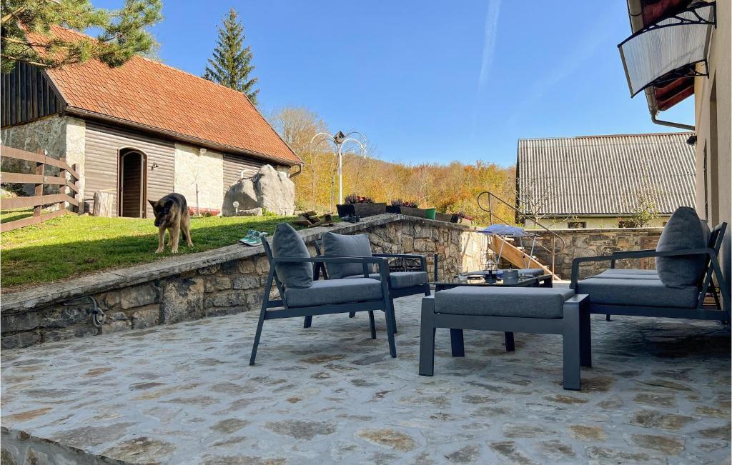 Stunning Home In Gospic With 4 Bedrooms And Wifi