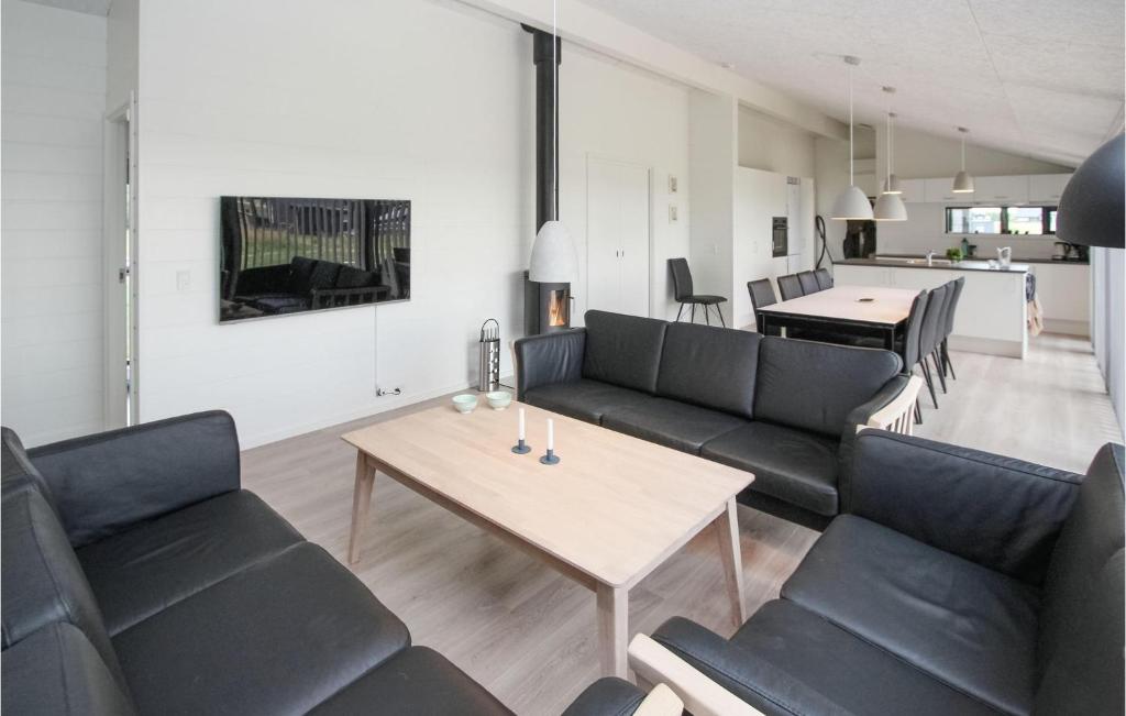 Awesome Home In Sams With Sauna, 5 Bedrooms And Wifi photo 2