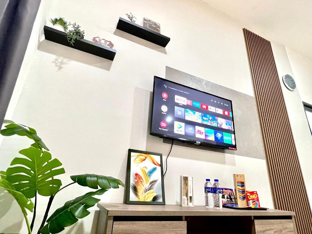 The D Carlton HomeStay 2BR photo 2