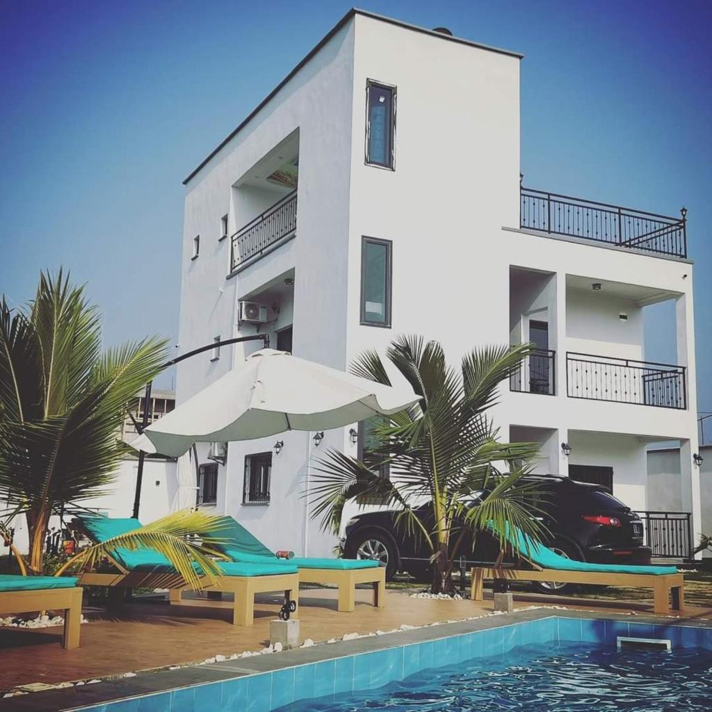 FIRST RESIDENCE KRIBI photo 1