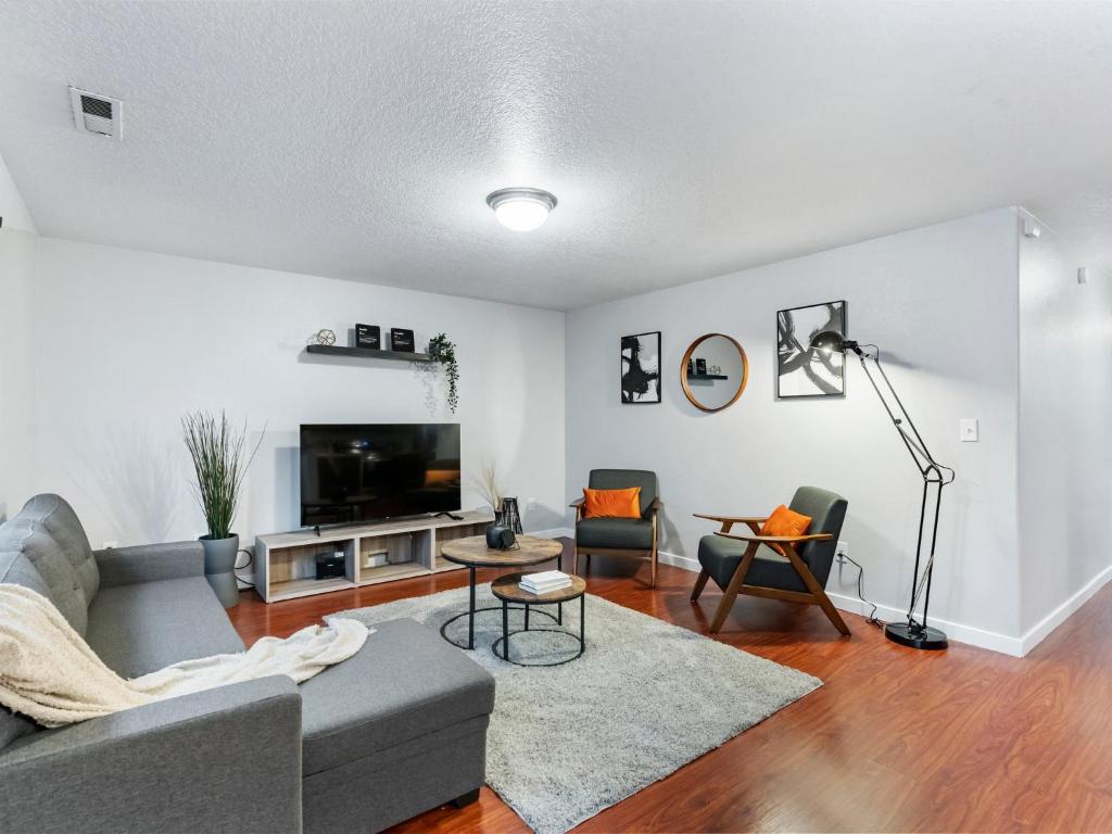 No Place Like Home photo 1