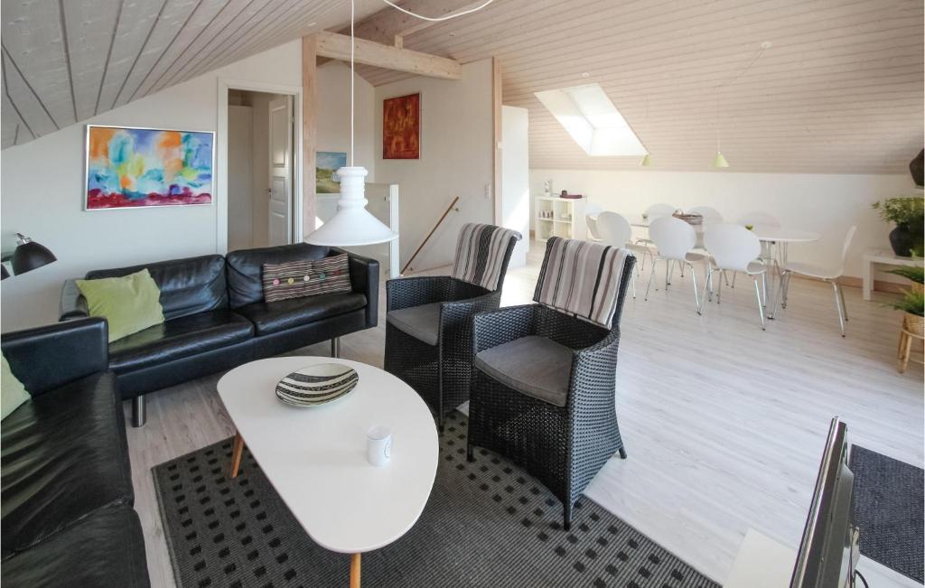 Beautiful Home In Sams With 3 Bedrooms And Wifi photo 3