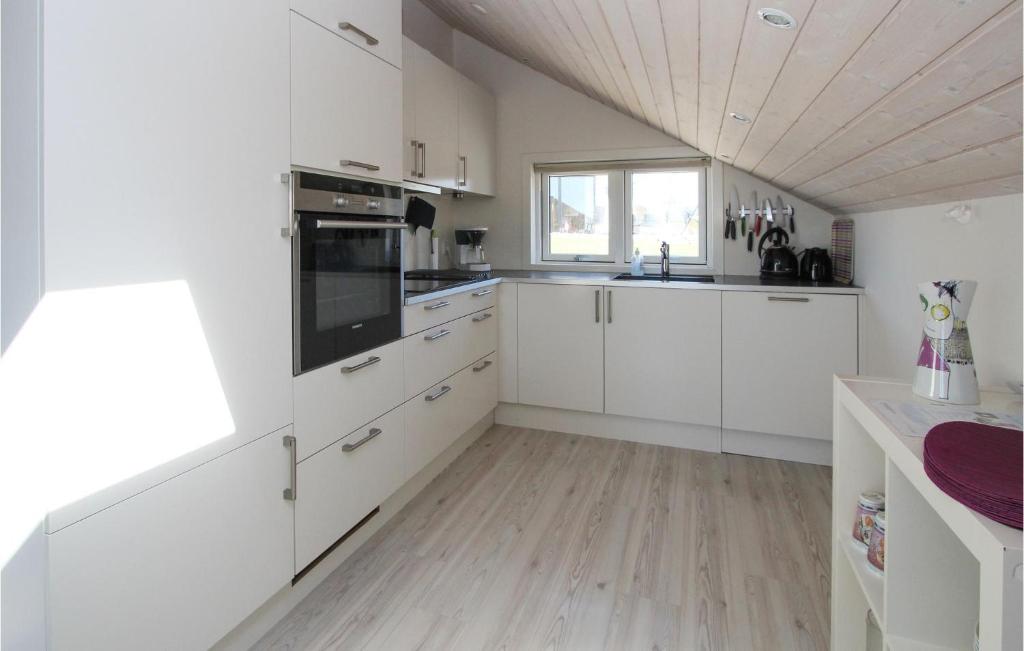 Beautiful Home In Sams With 3 Bedrooms And Wifi photo 4