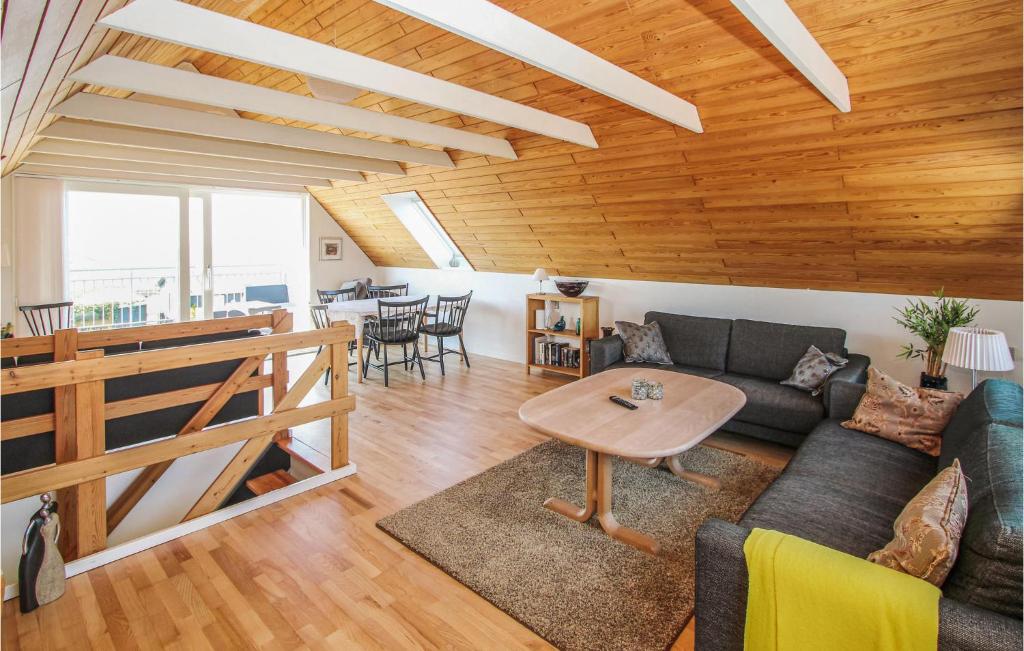 Beautiful Home In Sams With 4 Bedrooms And Wifi photo 3