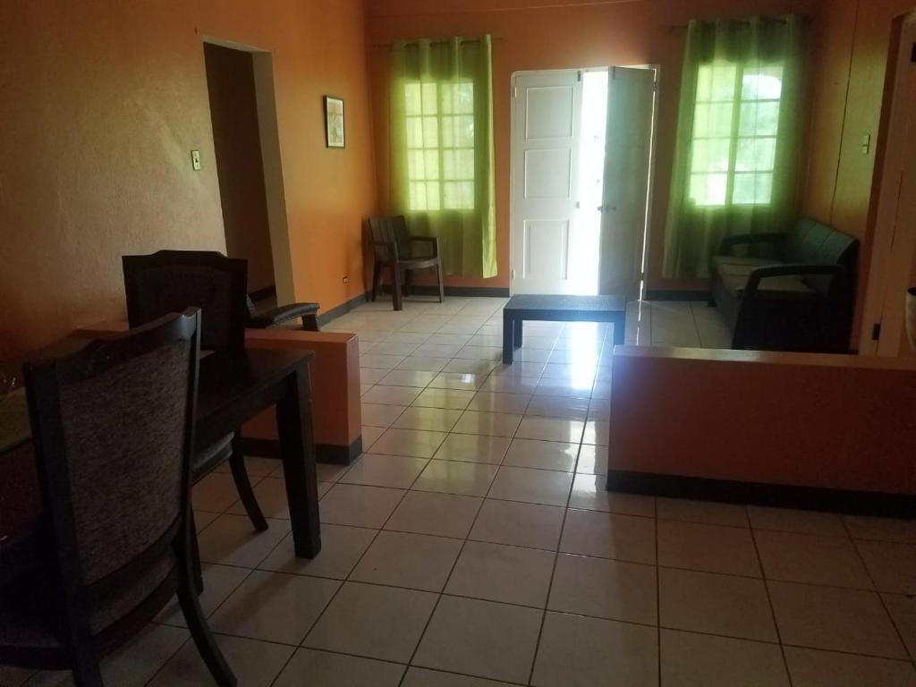 Unity Villa Near Montego Bay and Beaches free WiFi 2bedrooms photo 3