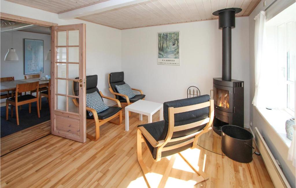 Beautiful Home In Sams With 4 Bedrooms And Wifi photo 2