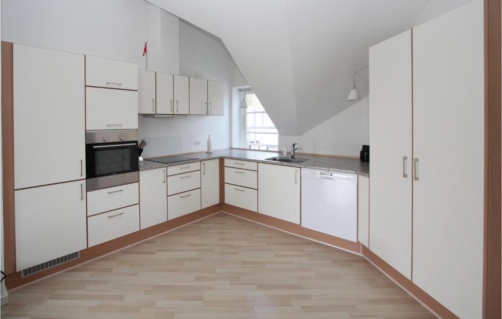 Stunning Apartment In Sams With 3 Bedrooms And Wifi photo 4