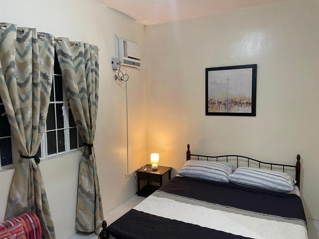 Townhouse Apartment near SM City Lucena photo 4