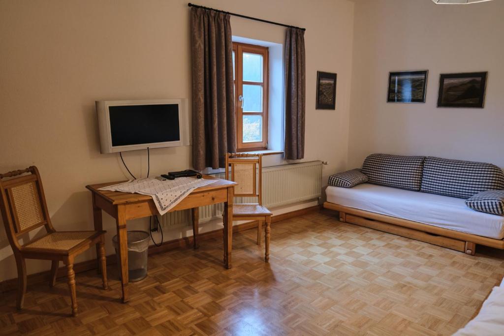 Wirtshaus Im Schloss Fürsteneck photo 1