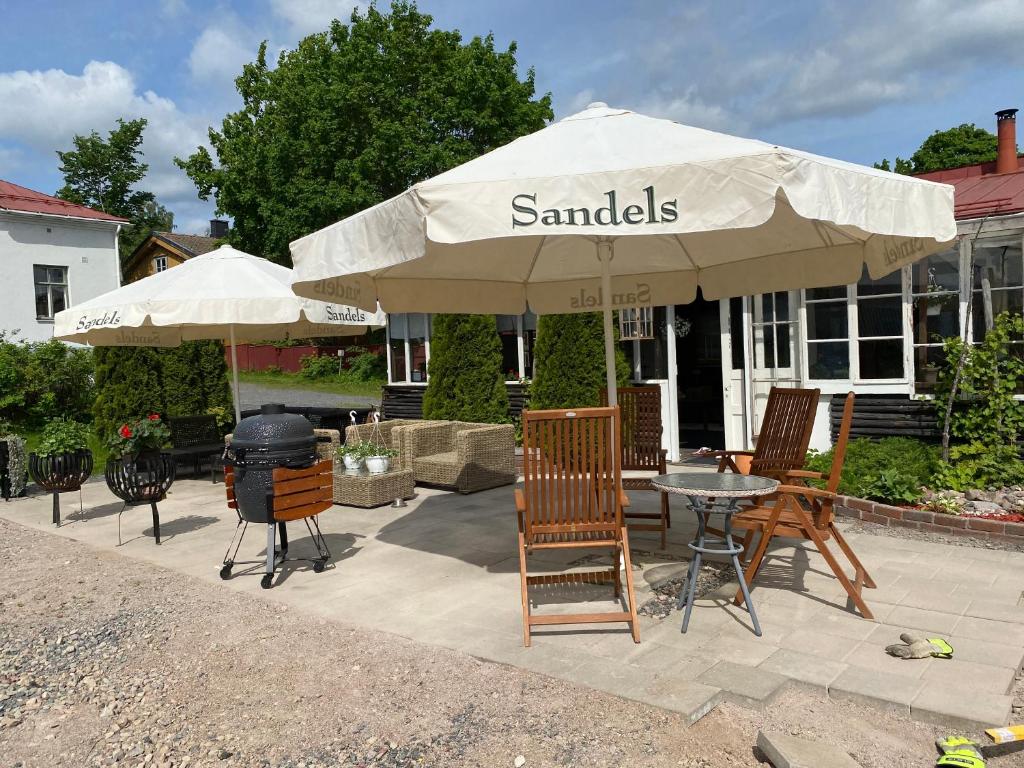 Vanha Ravintola Ölvin Suolatorilla - Vanhan Kanttorilan yhteydessä photo 2