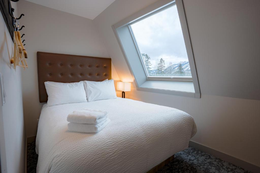 Basecamp Suites Banff photo 2