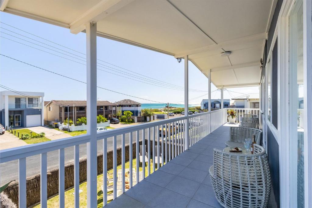 Anna Bay Beach Shack 44 Ocean Avenue fantastic 2 storey house with spectacular views photo 3