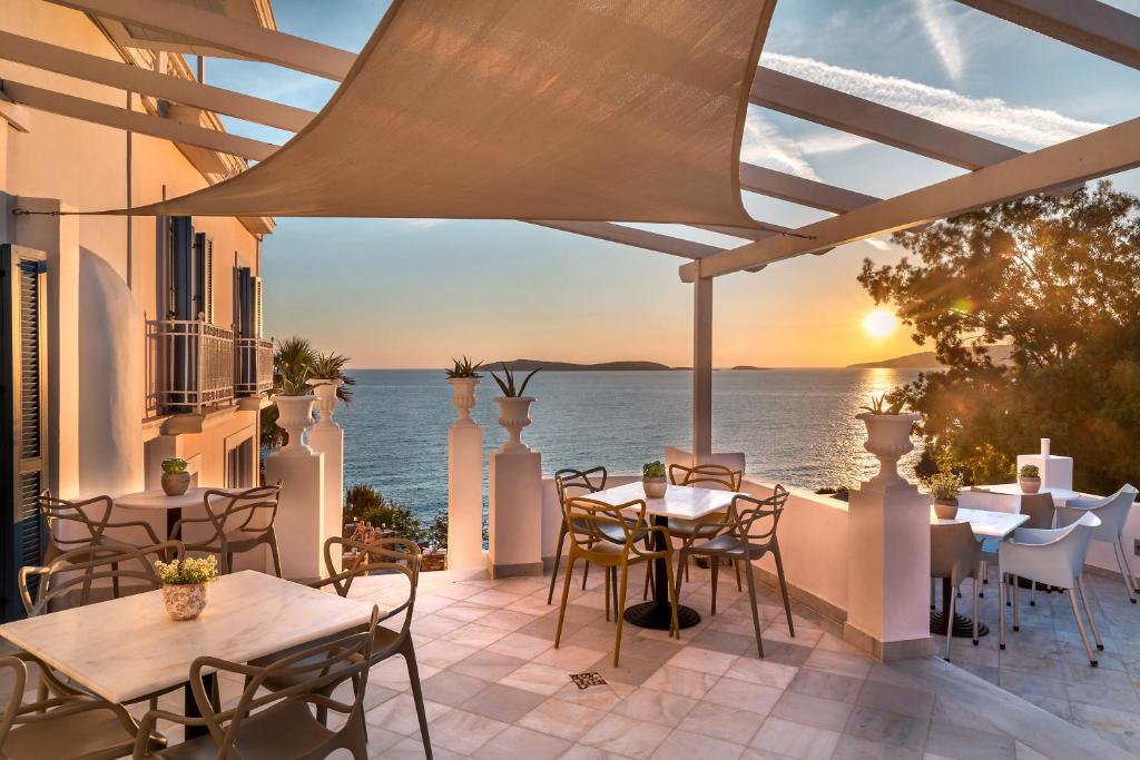 Aneroussa Beach Hotel photo 2