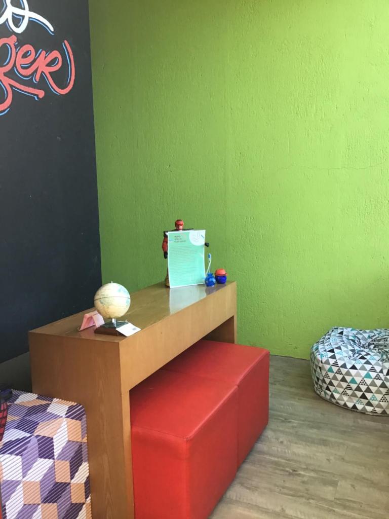 Bandung Hostel - Tap to explore photos