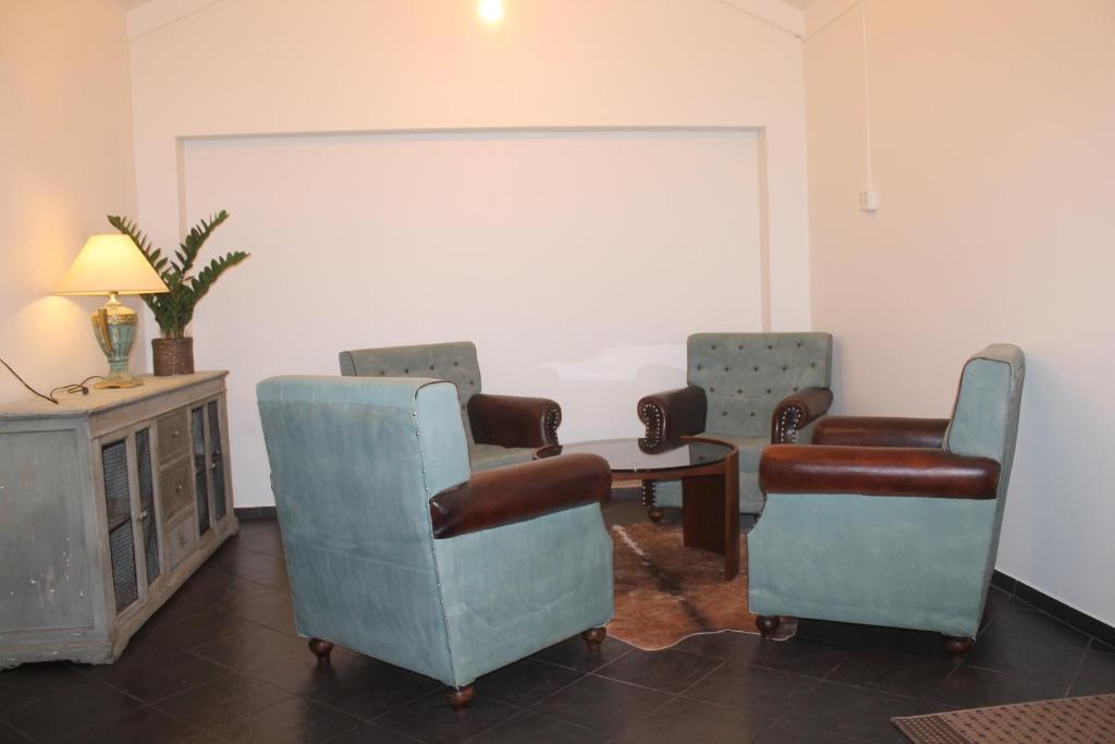 Millners Plaza photo 2