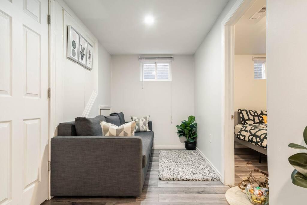 Cozy nest basement unit photo 4