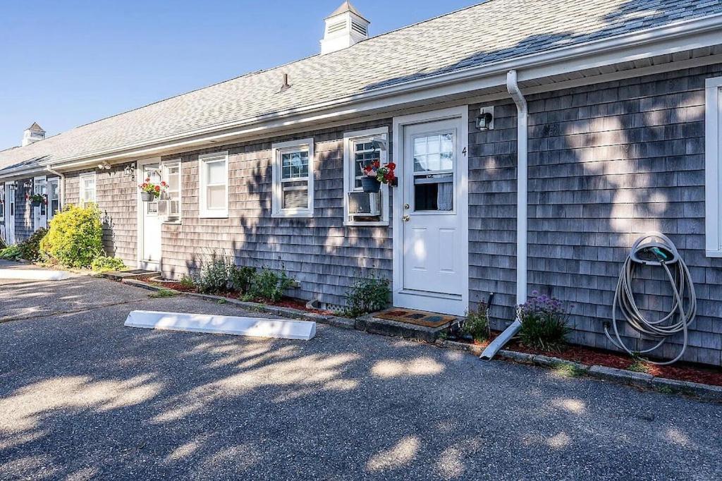 Studio steps to a private beach!! Ocean views from backyard!! 2 Paddle Boards!! photo 1