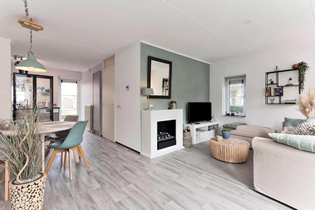 Vakantiehuisje met Luxe Tuin dichtbij het strand photo 4