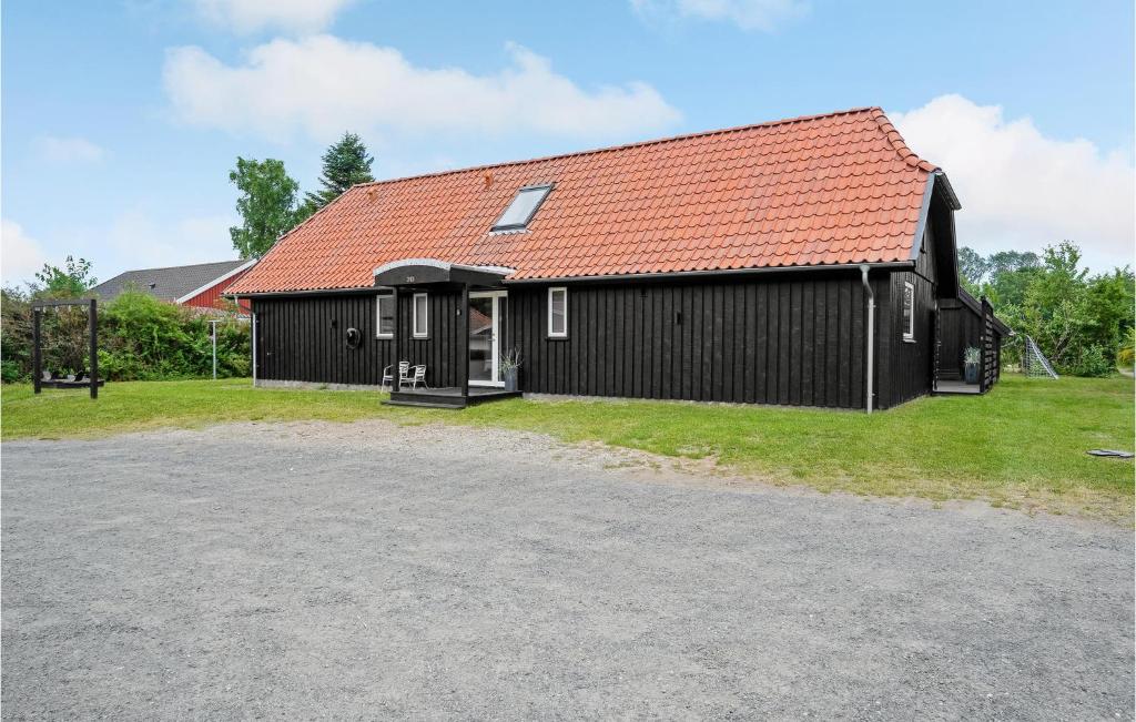 Beautiful Home In Juelsminde With Sauna, Wifi And Private Swimming Pool photo 3