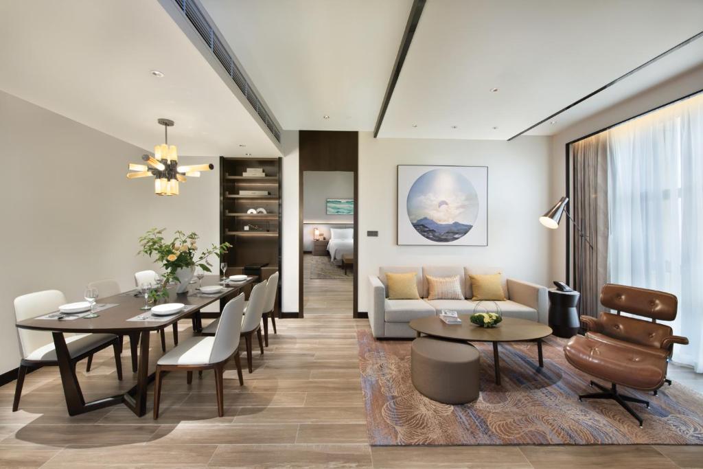 Oakwood Residence Foshan-Free Canton Fair Shuttle Bus Service photo 4