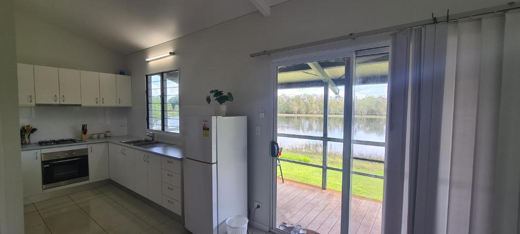 AAOK Lakes Resort and Caravan Park photo 2