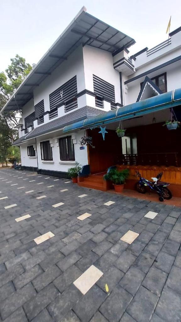 Grand marari photo 1