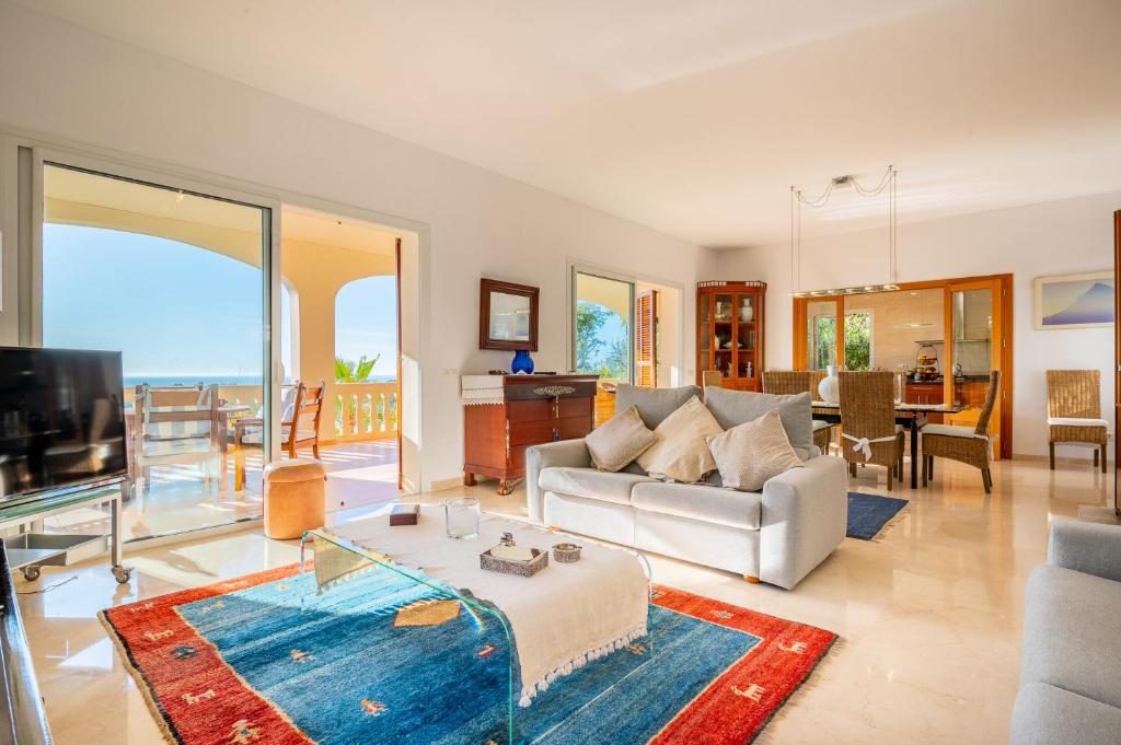 Villa Bendinat 10 - by Priority Villas photo 4