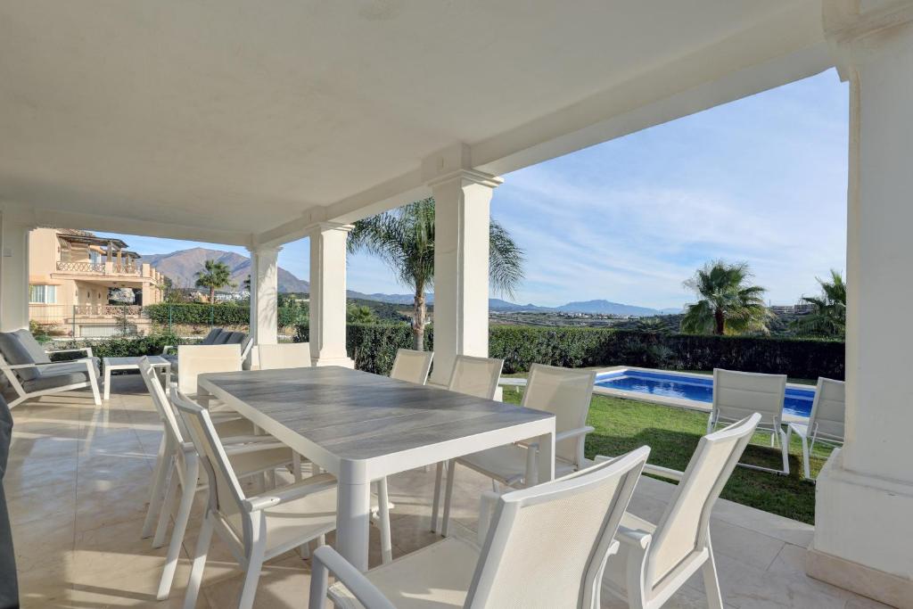 Luxury 5bedroom Villa Casares Costa photo 3
