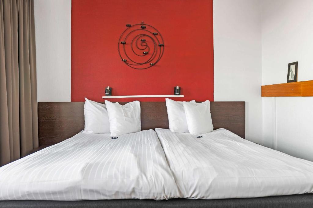 Best Western Malmia Hotel - Tap to explore photos