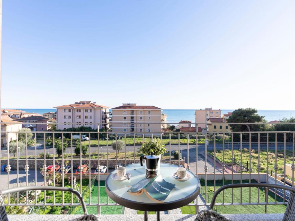 Apartment Il Gabbiano by Interhome