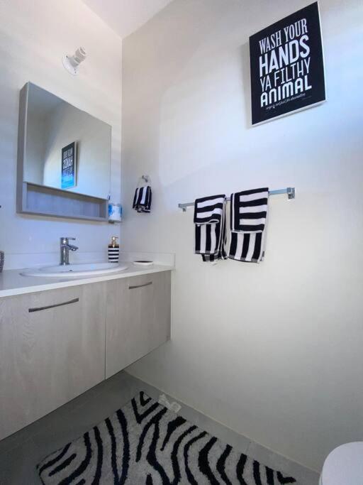 2 BR Gated Community Secured Home photo 4