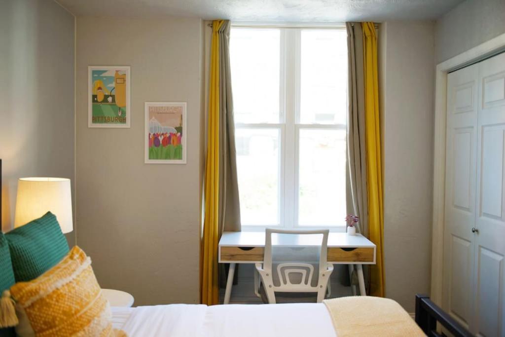 HostWise Stays - The Edmond - Bloomfield Apartment in a great location! photo 4