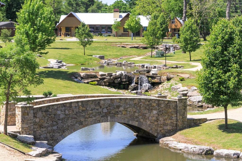 Grand Lake Reunion House-Community pool, hot tub, lake access