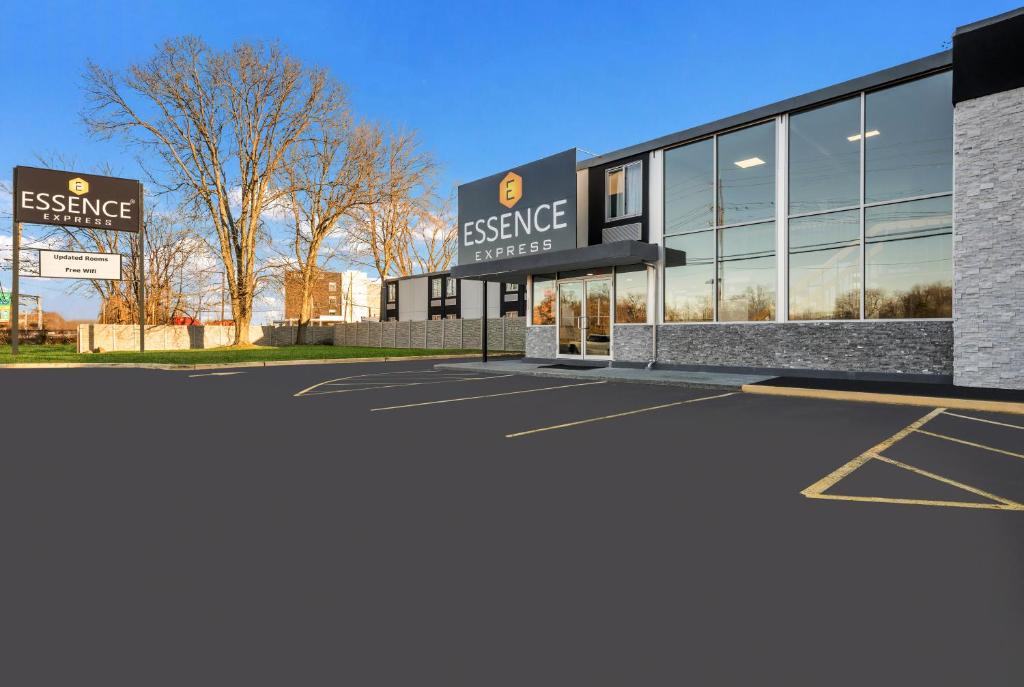 Essence Express Wayne image