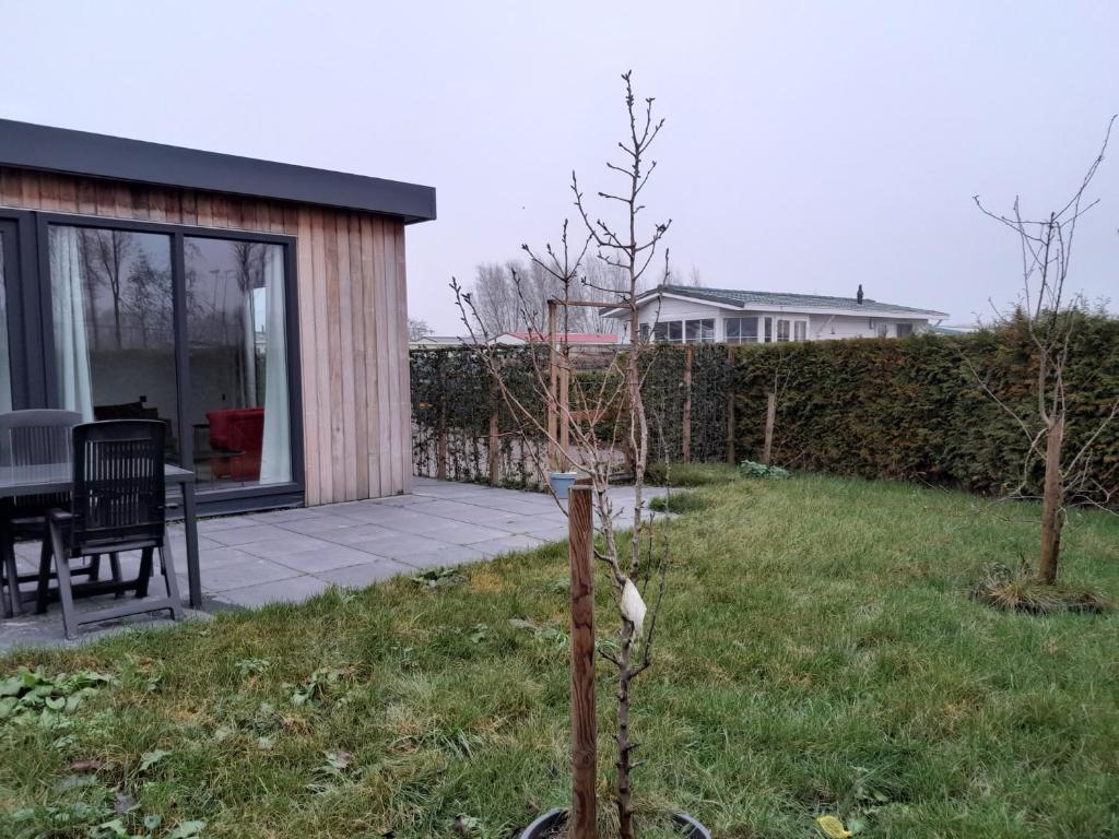 Luxe 5 persoons bungalow op rustig vakantiepark nabij Leeuwarden photo 3