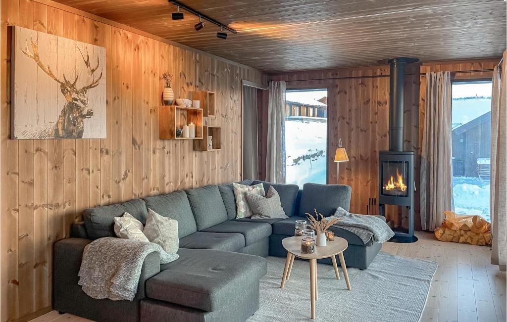 Amazing Home In yer With 5 Bedrooms And Wifi photo 4