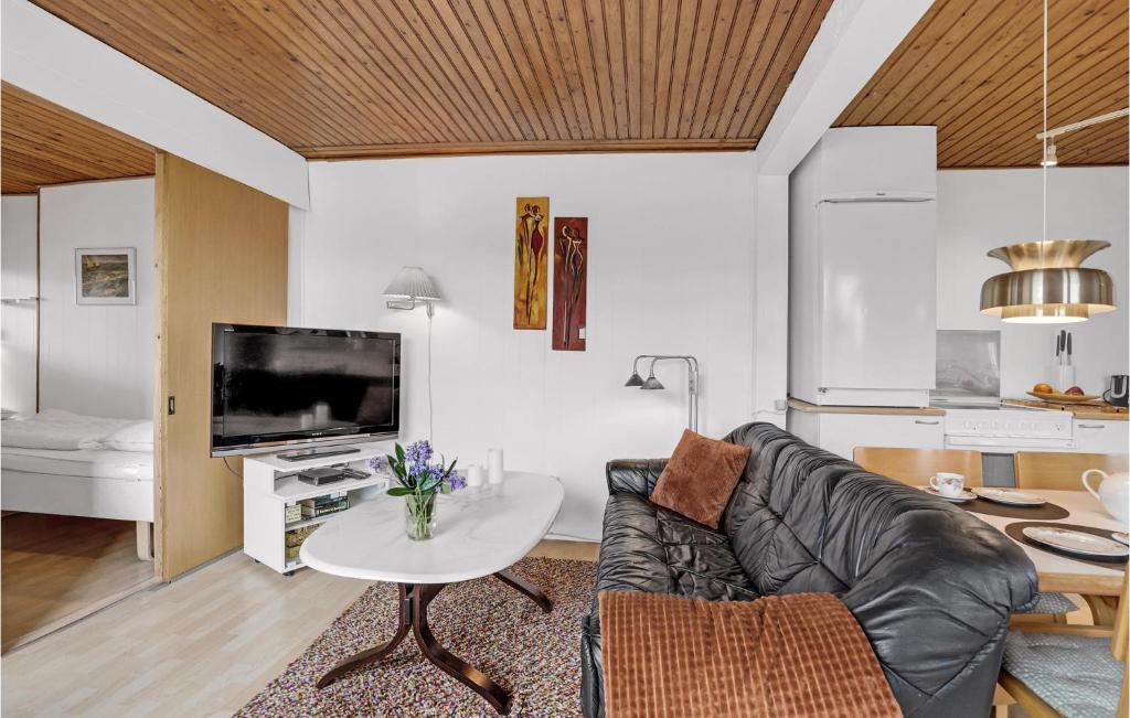 Stunning Home In Haderslev With 2 Bedrooms And Wifi photo 3